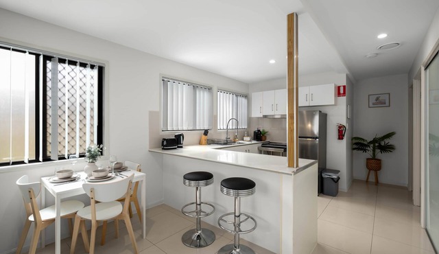 Cozy Sunnybank 1BR | AC & Workspace | 3144D1