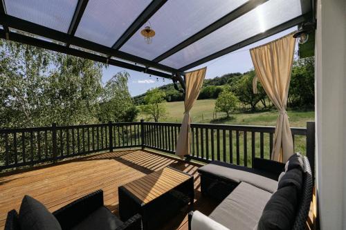 Cserháti Házikó in Alsótold