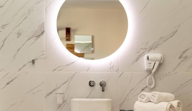 Dunlin Hotel Athens