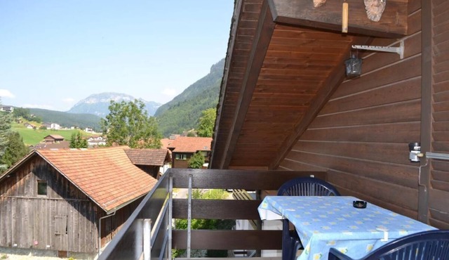 Elfe Apartments Studio for 2 adults, balcony with lake and mountain view in Emmetten