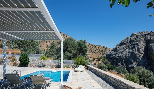 Evgoro Luxury Suites in Agia Galini
