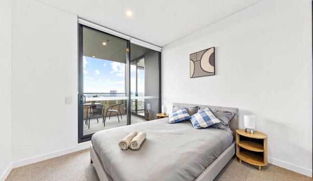 Exquisite High-End Retreat in Macquarie Park