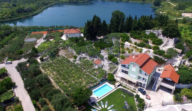 FAMILY APARTMENT JASNA AT NATURE PARK CLOSE TO THE SEA
