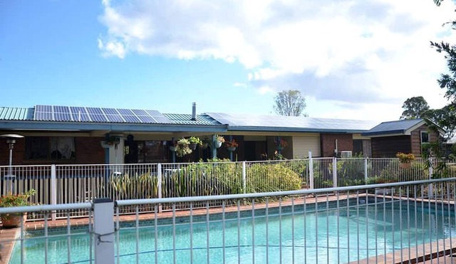 Family-Friendly Cottage Rental on 150-Acres of Farmland in Kingaroy, Queensland