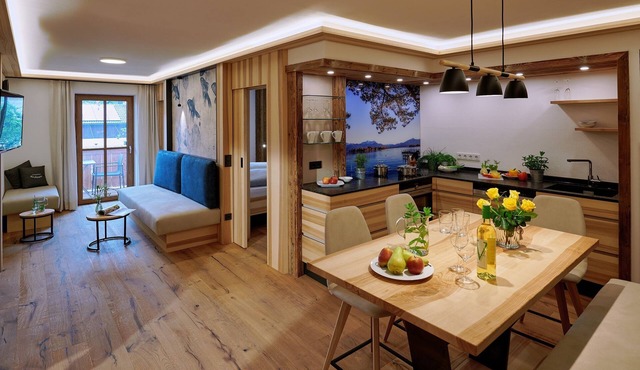 Ferienwohnung Alz, 1-5pers., 2 Sep. SZ, 1.og, Balkon mit Chiemseeblick in Chieming