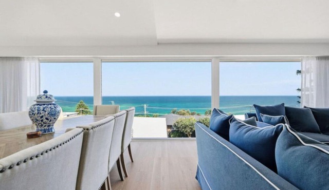 Glass House Retreat at Forresters