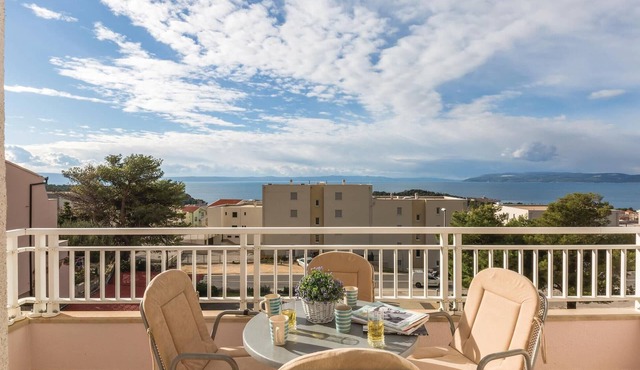 Gorgeous apartment in Makarska with WiFi