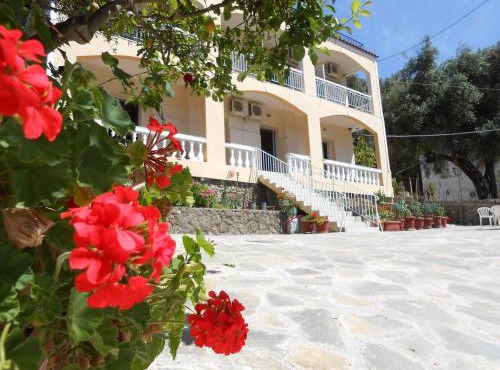Gregory's Studios in Paleokastritsa