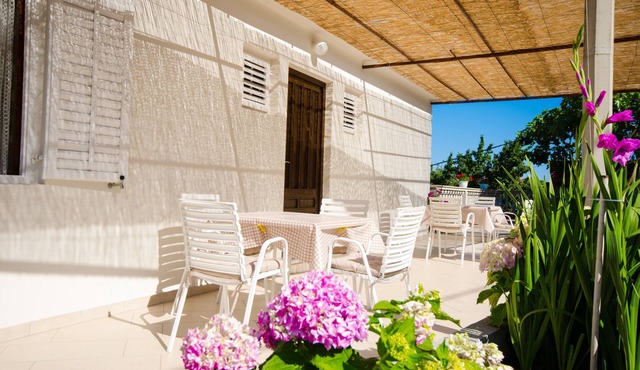 Guest House Rooms Rose- Comfort Double Room with Balcony and Sea View