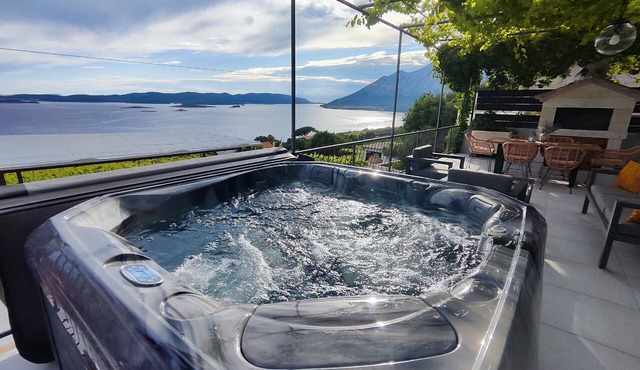 Holiday home with hot tub Postup, Pelješac (K-19954)