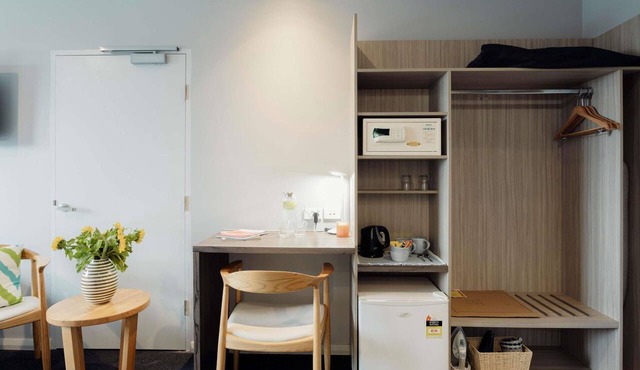 ibis Styles The Entrance