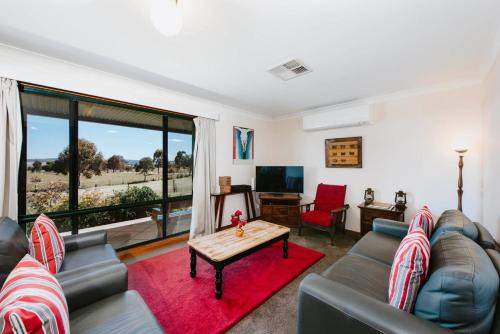 Ithaca Farm Cottage - Country View Seclusion in Mudgee