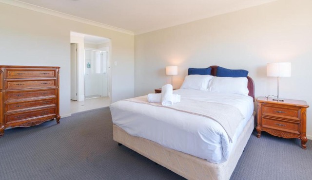 Jordan Spring Sweet 5 Br -Close to Shops&Parks