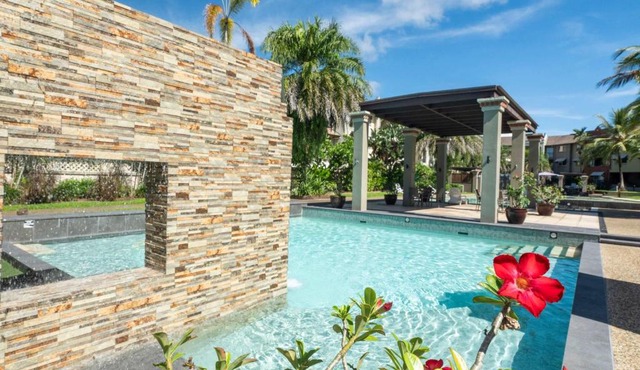 Jungle Retreat Cairns - 9 Pools I Gym I BBQ