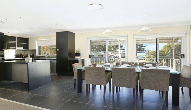 Kendalls Beach House - great family accommodation