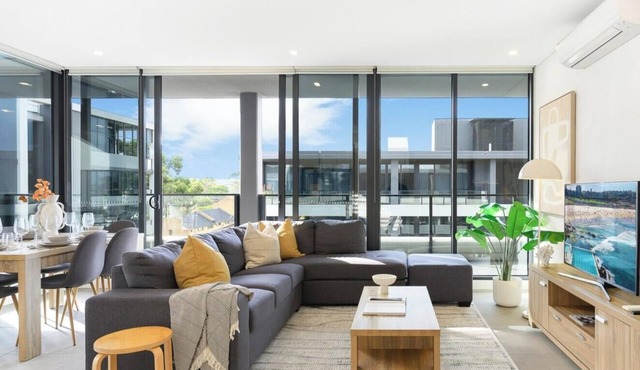 KozyGuru | Parramatta | Sleek Skyline Retreat