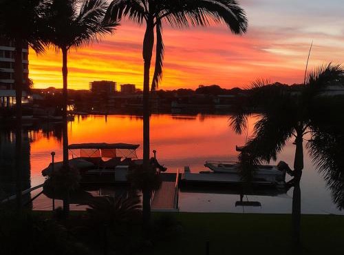 Large Waterfront Property with Spectacular Views & Sunsets