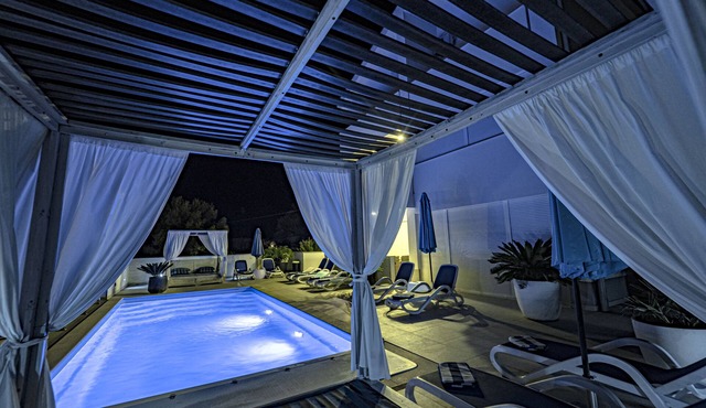 Last minute offers/Pet friendly/VERY low low season prices !