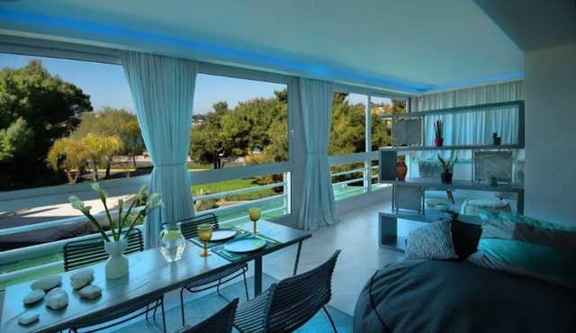 Lovely 1 Bedroom apartment in Vouliagmeni