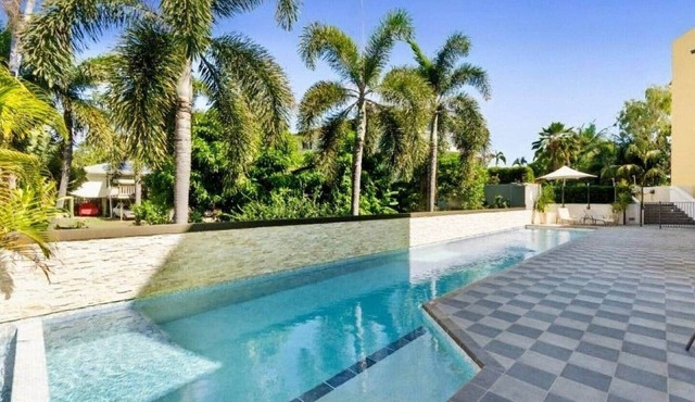 Luxury 2 BR North Ward