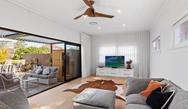 Luxury Manly Penthouse | Water Views