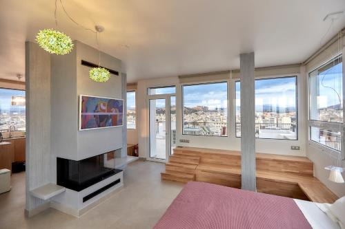 Luxury Penthouse 360 Acropolis and Athens Views