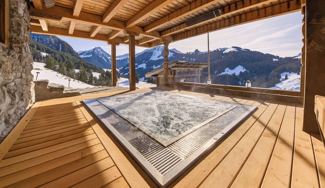 Luxury Swiss Heidi Mountain Chalet near to Gstaad in Saanen