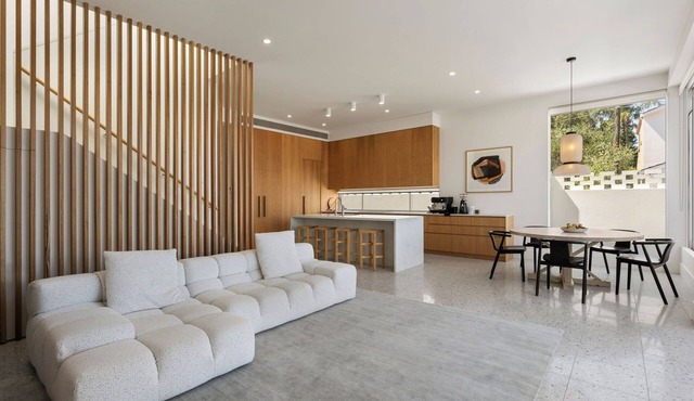 Luxury Villas Bondi Pool Oasis (Walk to the beach)