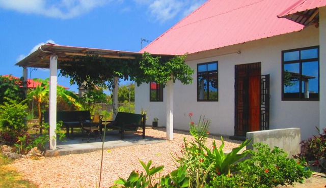 Maku House