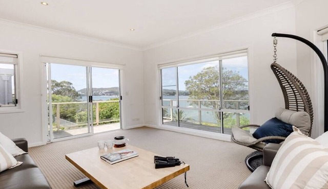 Metawise Stylish 2-Bedroom Home with Easy CBD Ac