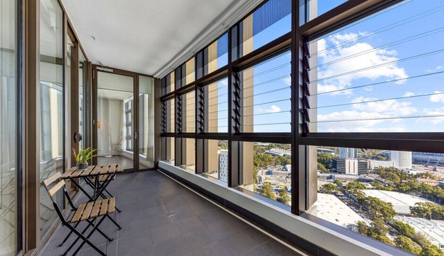Modern 2BR Haven High Level & Stadium Views