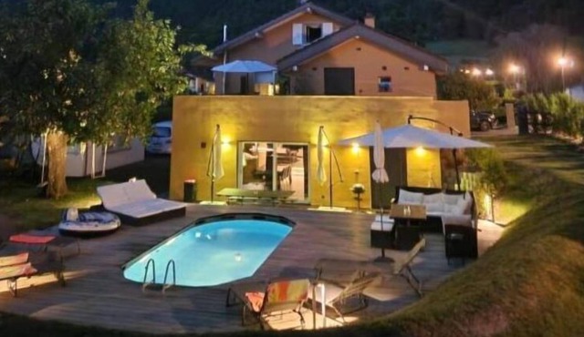 Modern apartment surrounded by greenery, 20 minutes from the ski slopes and the lake in Bex