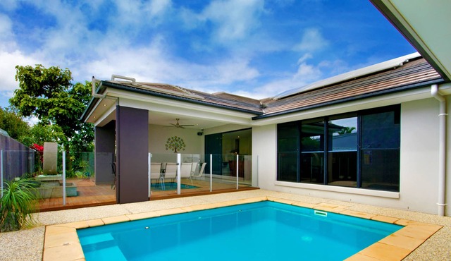 Modern Relaxed Lifestyle - Sleeps 10