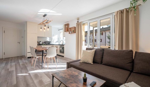 Moderne Wohnung mit Parkplatz