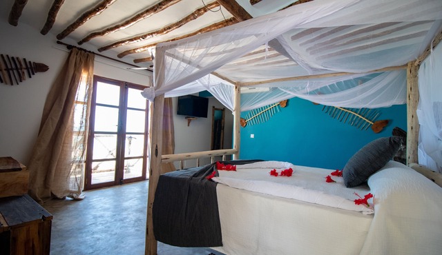 Nest Style Beach Hotel Zanzibar