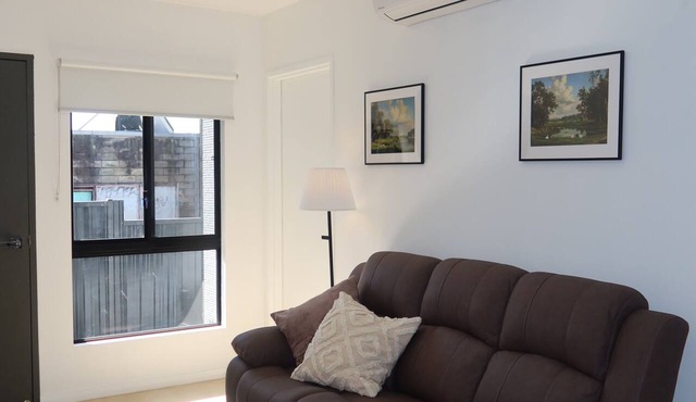 New Modern Family Retreat 3BR Near Parramatta