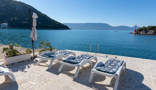 Nice apartment in Blace with house sea view