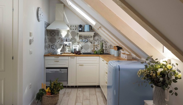 OLD TOWN LUXURY LIVING at BEST QUIET LOCATION