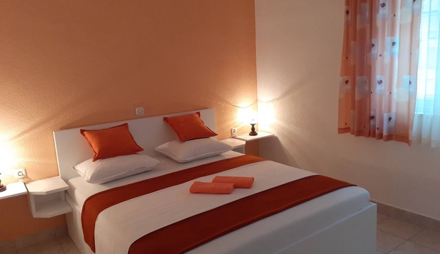 One bedroom apartment with terrace Gradac, Makarska (A-11332-c)