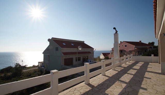 One bedroom apartment with terrace and sea view Zavalatica, Korčula (A-247-d)