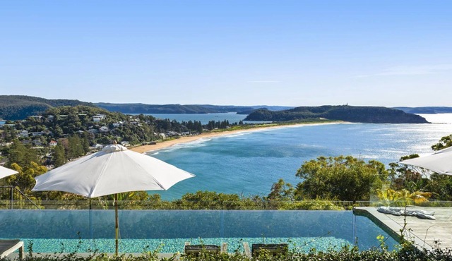 PACIFIC VISTA by Palm Beach Holiday Rentals