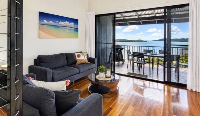 Panorama 3 & Free Buggy - Hamilton Island