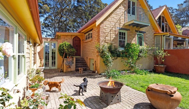 Petana Farm Stay - Pet-friendly Country Retreat