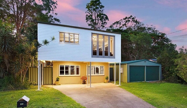 Pool house for BIG Groups with Free parking