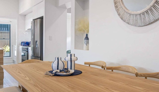 Premium 4-Bed Coastal Escape with BBQ and Pool