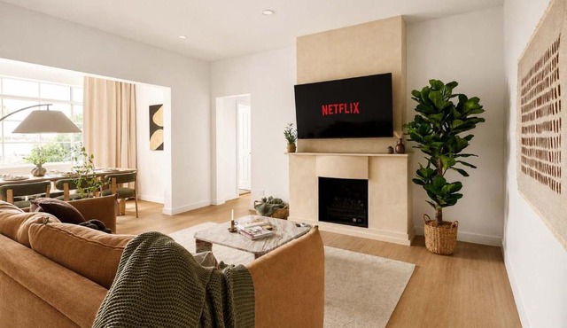 Quiet Luxury 2BR in Bondi - Walk to Beach