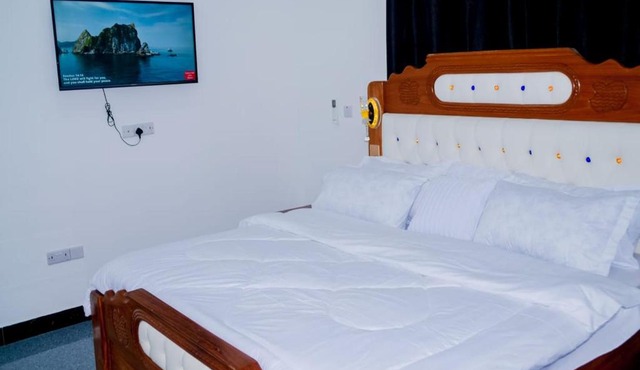 Ray Infinity Suites