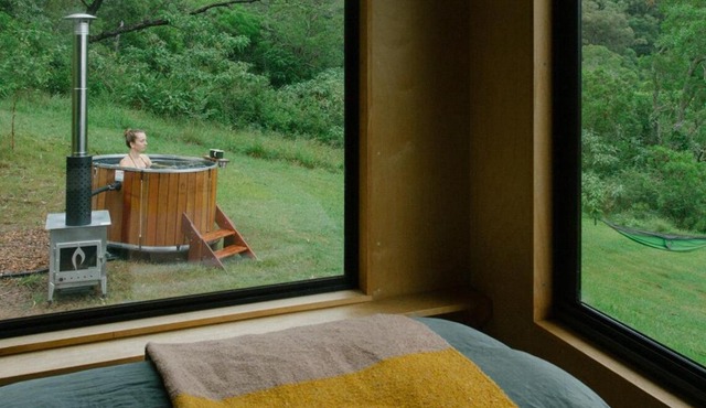 Remote Off-Grid Cabin Hidden in Nature - Hot Tub - Tibor in Oberon
