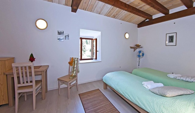Room 5 a/c park view Beach&Sea front Castle parking