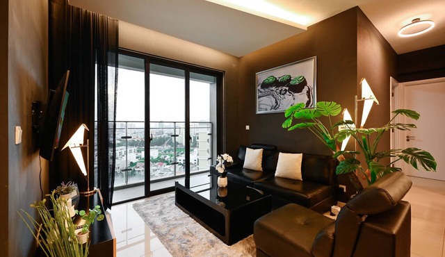 Saigon City 2 Bedroom Apartment near District 1